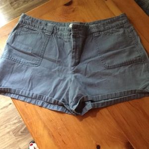 Old Navy shorts Sz 14